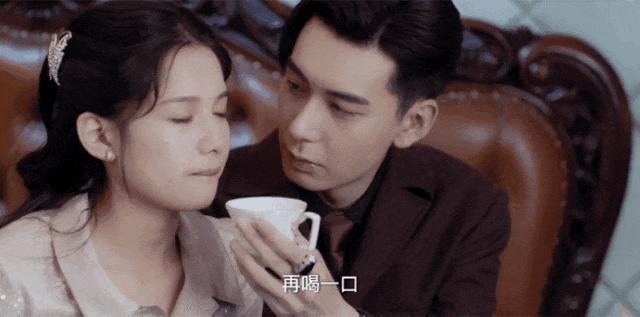 还有比张云龙钟楚曦更尴尬的直播吗？还真有…
