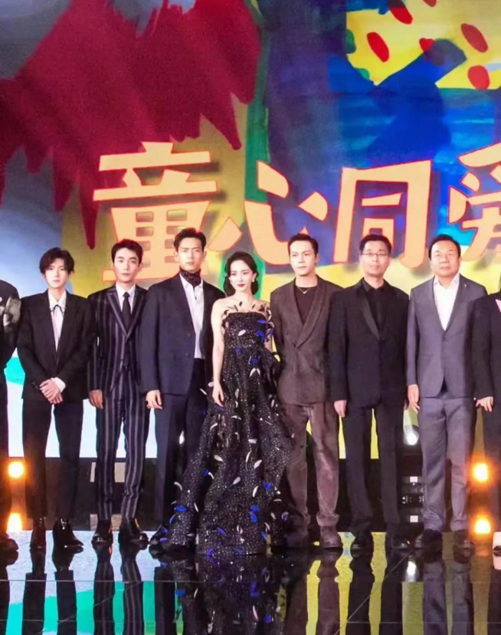 还有比张云龙钟楚曦更尴尬的直播吗？还真有…