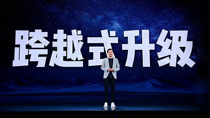 与苹果掰手腕，中国手机厂商进入全面「跨越时刻」