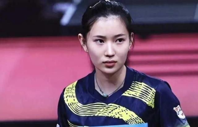 横扫孙颖莎的漂亮姑娘火了！1米76神似刘亦菲