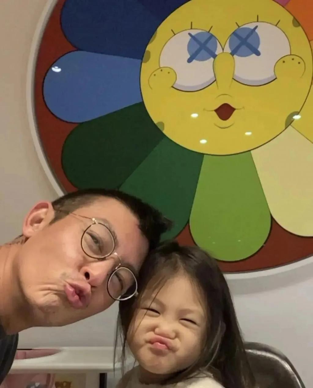 还记得陈冠希和秦舒培的女儿吗？6岁的她气场好强