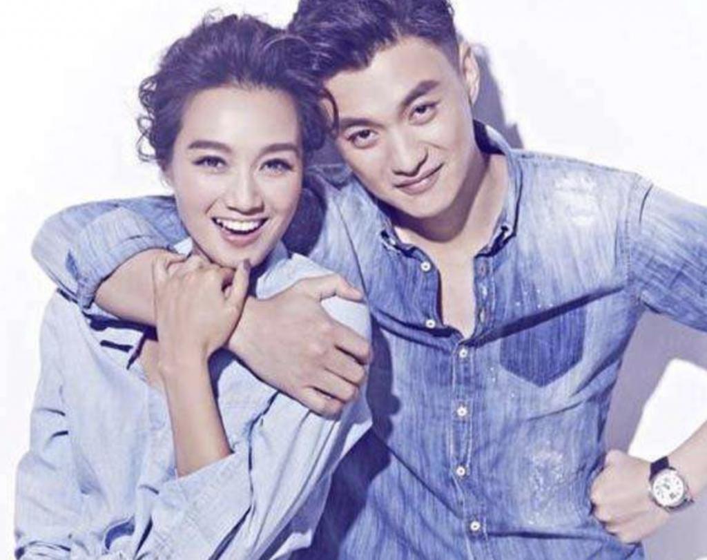 老公跟女助理玩暧昧，全网鸣不平，她却好像不为所动