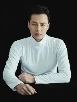 明明同一人，演完《正阳门下》10年后演《问心》，差点没认出