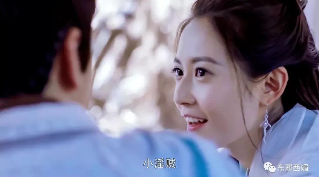 群演到女主，资源喂嘴里，接班人捧成对家，为毛还没红？