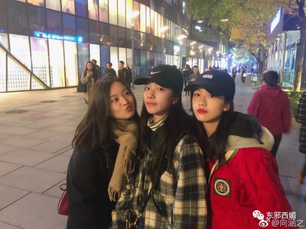 群演到女主，资源喂嘴里，接班人捧成对家，为毛还没红？