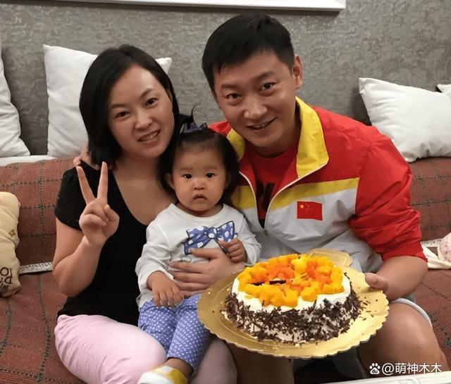 “童战”杨俊毅退圈13年后成国家级裁判，曾和陈法蓉相恋4年