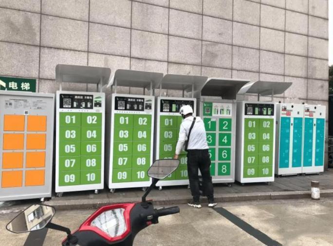 都说电车换电是血亏，结果隔壁小电驴换电都赚麻了。