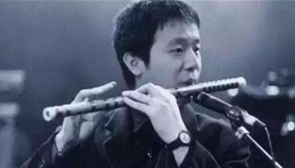 高原带女儿辗转于出租屋 可曾后悔从王菲手中抢走窦唯？