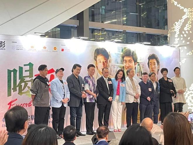 昔日女神翁静晶回香港参加纪念陈百强活动，风韵犹存