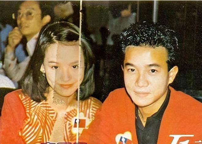 昔日女神翁静晶回香港参加纪念陈百强活动，风韵犹存