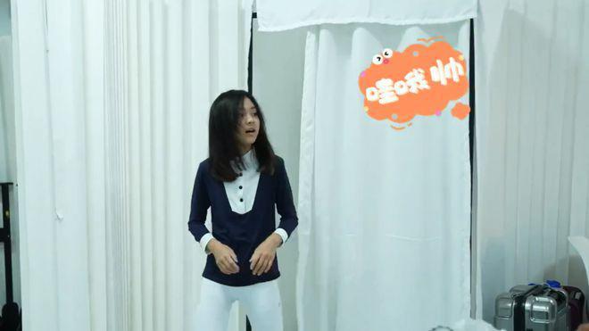 李小璐甜馨分享马场美照，阳光帅气有活力，母女情深惹人羡