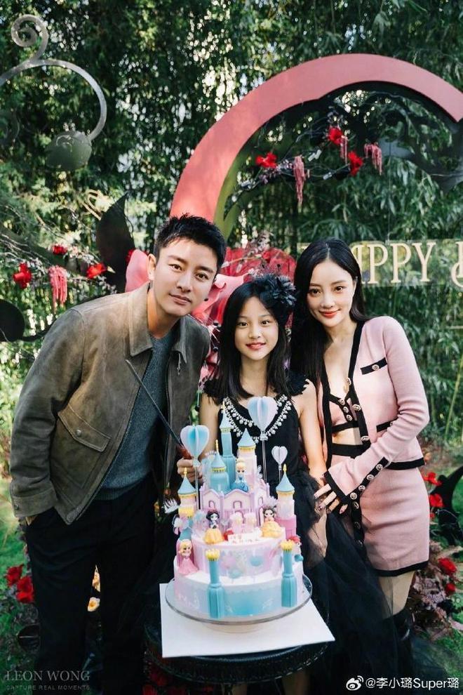 李小璐甜馨分享马场美照，阳光帅气有活力，母女情深惹人羡