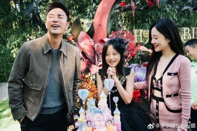 李小璐甜馨分享马场美照，阳光帅气有活力，母女情深惹人羡