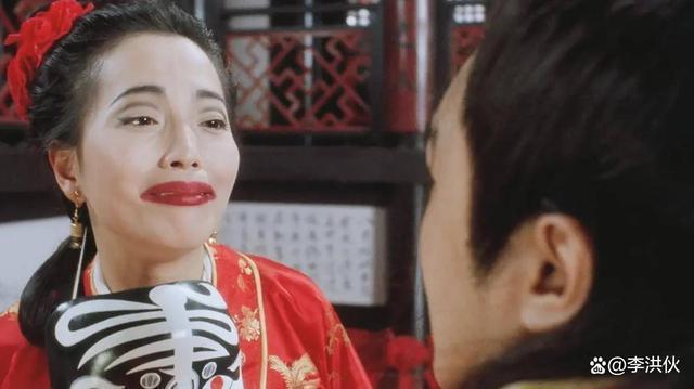 明星的尽头是带货，石榴姐宣布息影带货，一场直播赚一百万