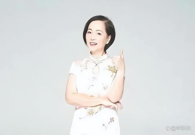 明星的尽头是带货，石榴姐宣布息影带货，一场直播赚一百万