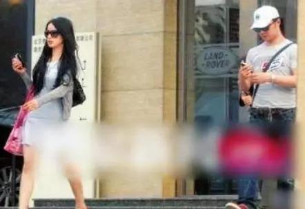 离婚,女明星的渡劫重生?