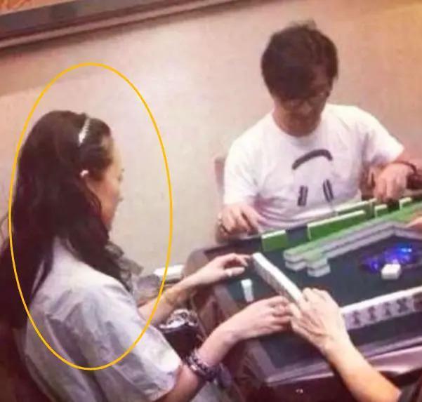 离婚,女明星的渡劫重生?