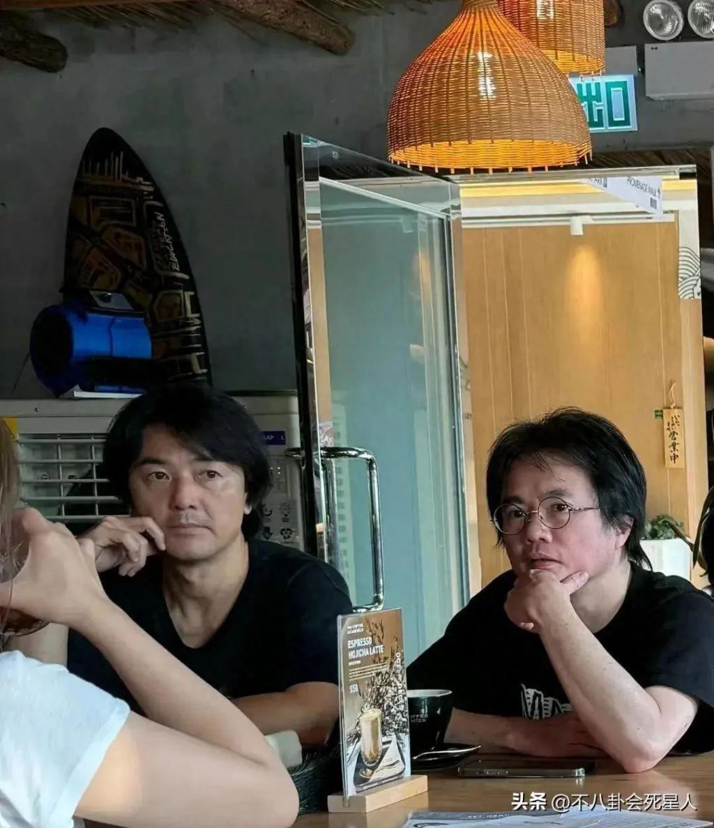 56岁郑伊健发福憔悴认不出，妻子定居日本，身家数亿至今无子