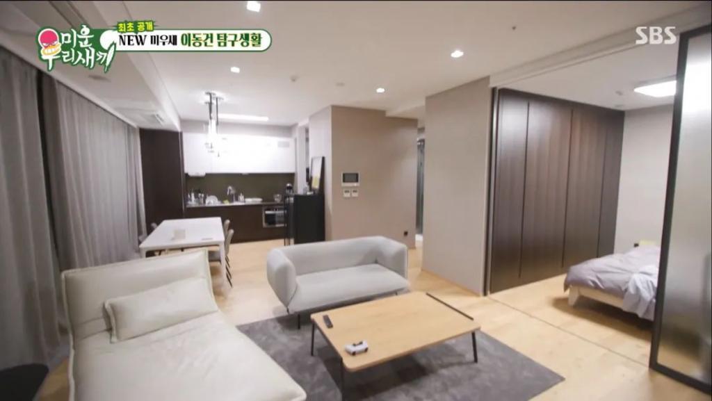 离婚三年，他这是又后悔了……？