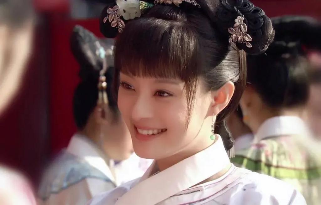 能毁掉甄嬛的，只有她