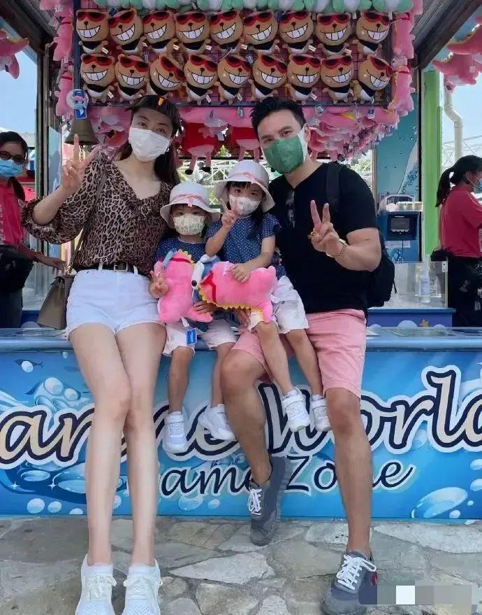 熊黛林结婚七周年甜蜜晒照，破除外界质疑：七年不痒，唯幸福相伴