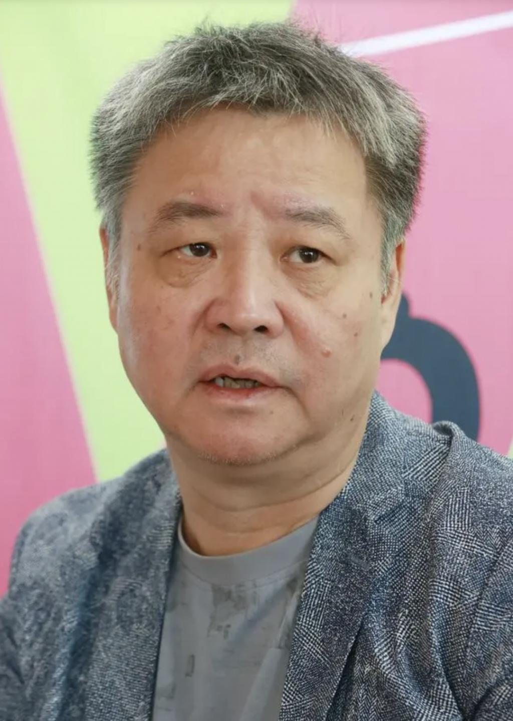余华：一边大开杀戒，一边装知心小狗