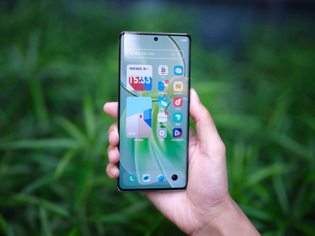 vivo Y100上手：千元机价位上的越级之作