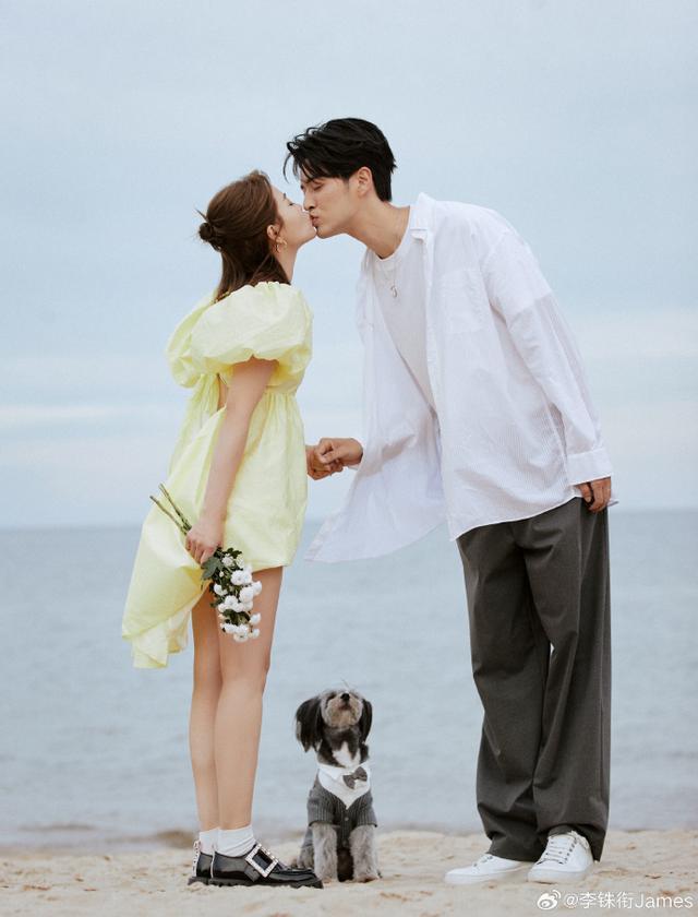 李铢衔微博晒照官宣结婚 分享海边大片甜蜜惹人羡