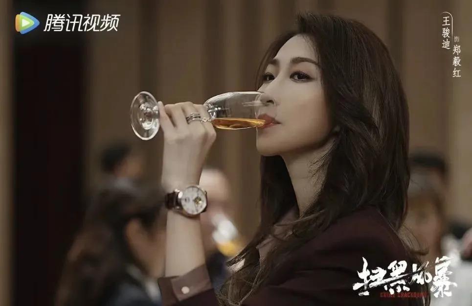 还记得孙红雷和王骏迪吗？十几年了还是很甜？