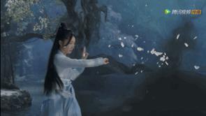 官宣！车上拥吻被拍，姐弟恋假戏真做？