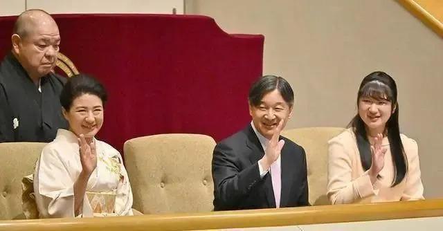 这这这这这就结婚了？？