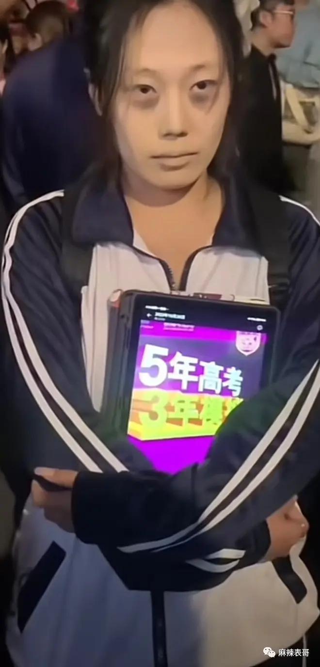 发疯之后，得有多少律师函啊