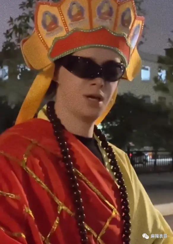 发疯之后，得有多少律师函啊