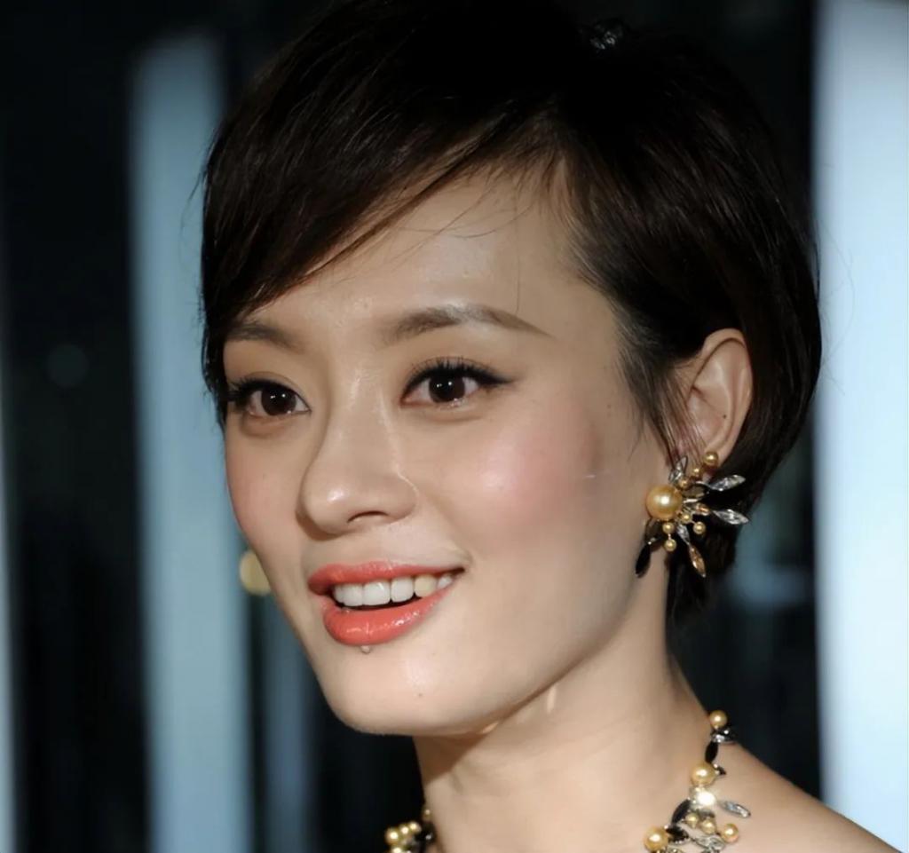 人到中年越长越凶，年轻时不可方物，网友：惹不起