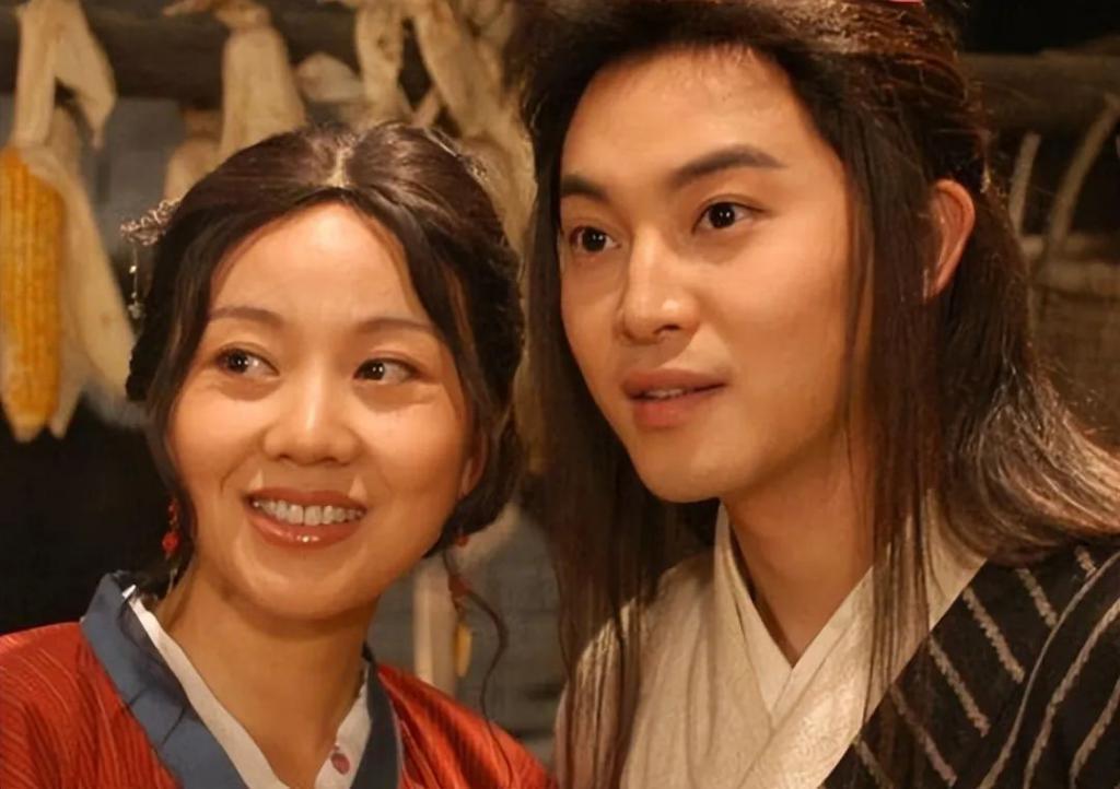 人到中年越长越凶，年轻时不可方物，网友：惹不起