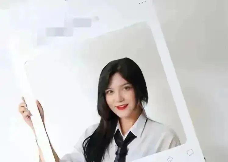迪丽热巴带表妹上节目，曾选秀当练习生想出道