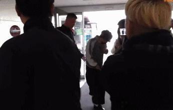 权志龙主动申请验毒！好友力挺，韩网：没吸毒身体也病了