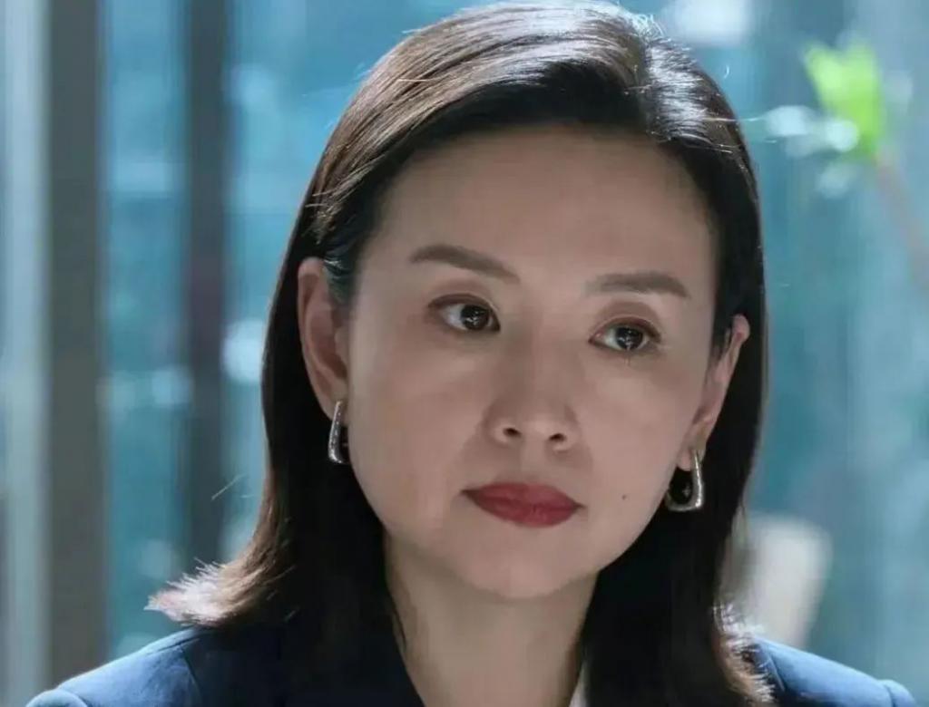 “不老女神”是假的！眼袋重、皱纹深、生图揭露“人间真实”
