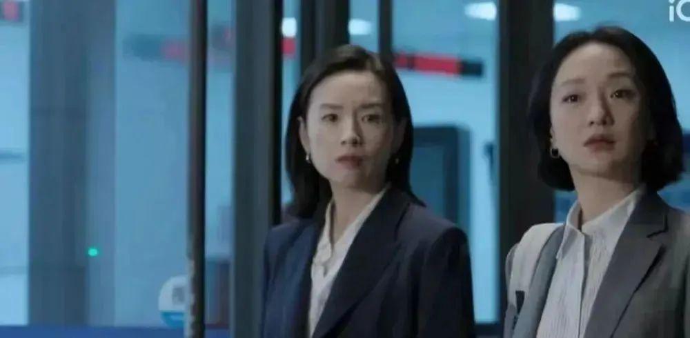 “不老女神”是假的！眼袋重、皱纹深、生图揭露“人间真实”