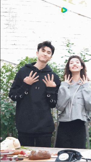 内娱真情侣的“断头饭”，究竟便宜了谁？