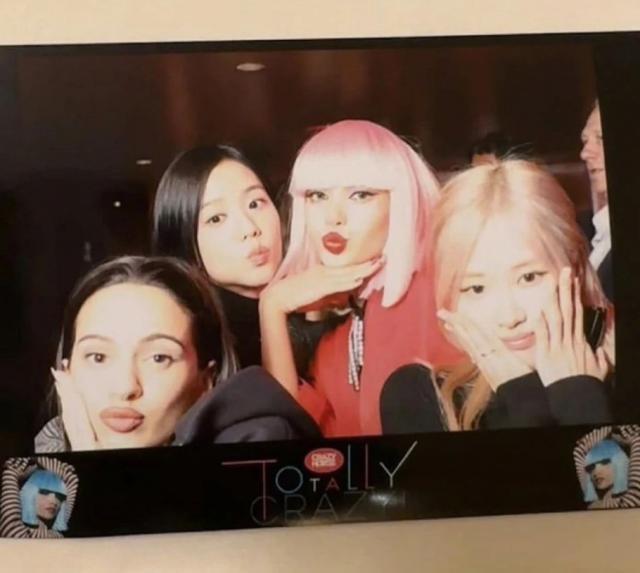 Lisa和疯马秀“罗生门”