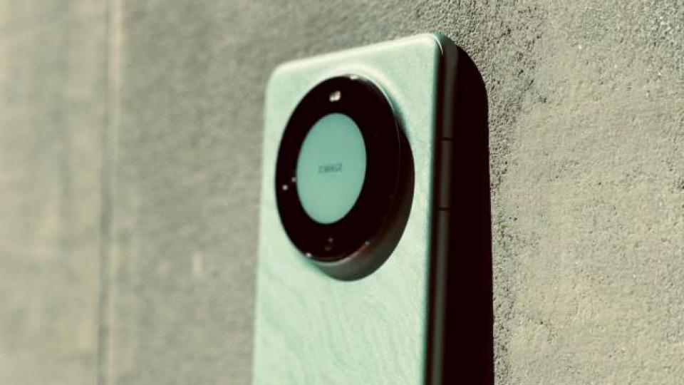 华为 Mate60 Pro，治好了我的「大屏恐惧」