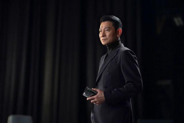 进军万元机型、连接宇宙信号，华为「遥遥领先」的底气是什么？