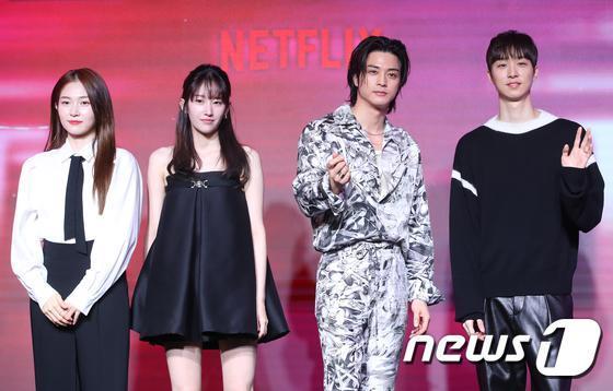 边工作边谈恋爱！三年恋情稳定如初的他们真让人羡慕！