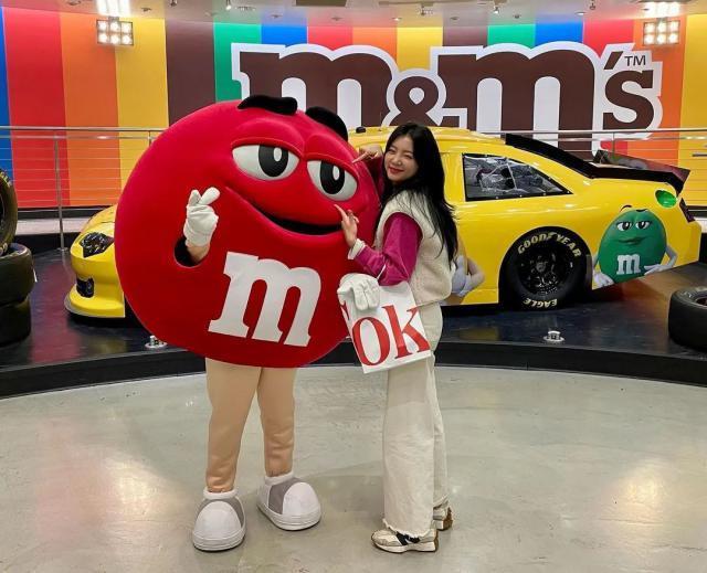 三代女团成员宣布奉子成婚！与新郎相识多年恩爱倍加