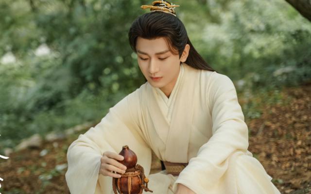 “中年古偶”，浪漫产物