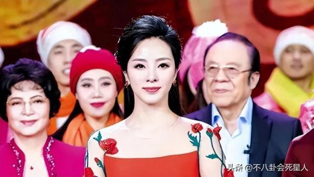 央视主持大洗牌：多位美女主持出走，新人被力捧，一哥地位不动摇