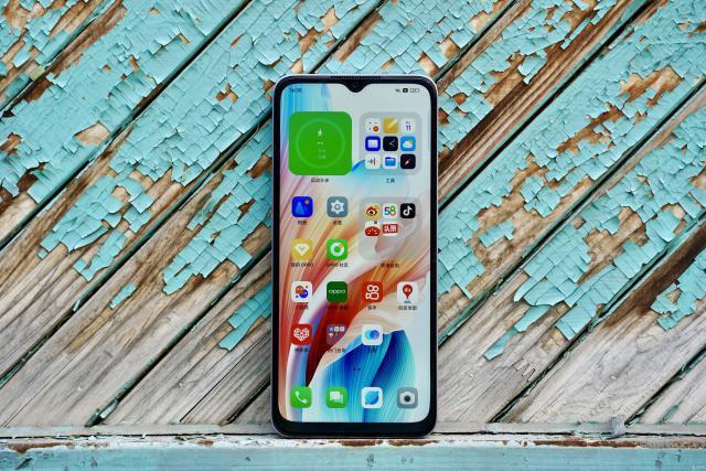 OPPO A2x飞霜紫：雾面霜花工艺加持质感升级