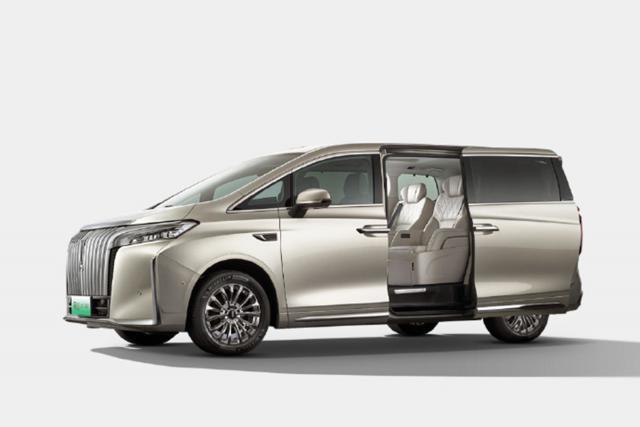 魏牌首款MPV车型高山官宣10月18日上市