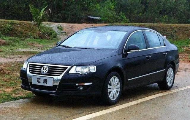 问界和理想正打架呢，结果二线豪车们快被锤爆了。。。